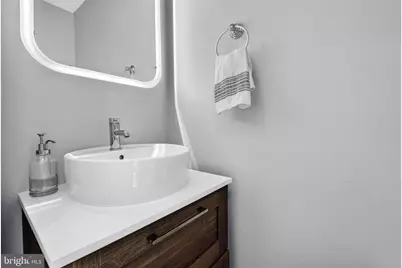 1217 I Street NE, Washington, DC 20002 - Photo 12