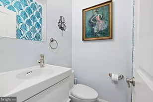 712 C St NE, Washington, DC 20002 - Photo 10