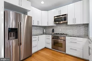 712 C St NE, Washington, DC 20002 - Photo 8