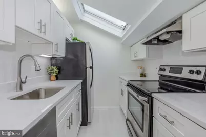 1926 New Hampshire Avenue NW #57, Washington, DC 20009 - Photo 8