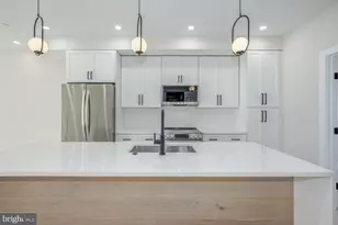 722 Kenyon St NW, Washington, DC 20010 - Photo 6