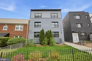 1258 Holbrook Terrace NE, Washington, DC 20002 - Photo 2