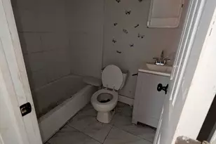 325 Parkland Pl SE, Washington, DC 20032 - Photo 10