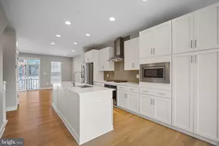 621 Parkside Pl NE, Washington, DC 20019 - Photo 10