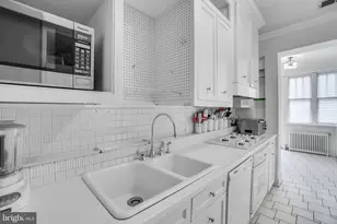 2030 Pierce Mill Rd NW, Washington, DC 20010 - Photo 18