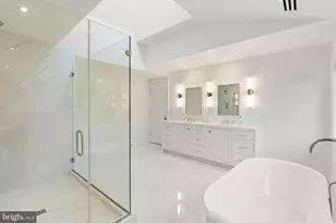 4433 Cathedral Ave NW, Washington, DC 20016 - Photo 26