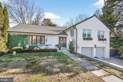 6827 32nd Street NW, Washington, DC 20015 - Photo 2