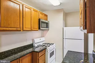 4007 1st St SW, Washington, DC 20032 - Photo 8