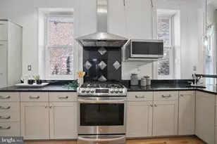 136 R St NE, Washington, DC 20002 - Photo 16