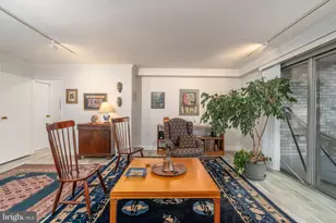 730 24th St NW, Washington, DC 20037 - Photo 6