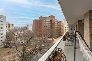 730 24th St NW, Washington, DC 20037 - Photo 1