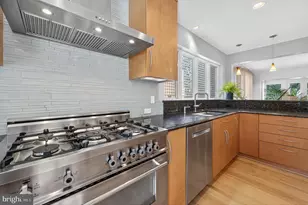 3137 Aberfoyle Pl NW, Washington, DC 20015 - Photo 32