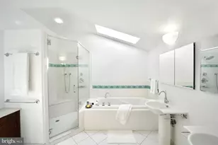 3137 Aberfoyle Pl NW, Washington, DC 20015 - Photo 48