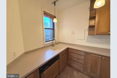 2310 Ashmead Place NW #106, Washington, DC 20009 - Photo 6