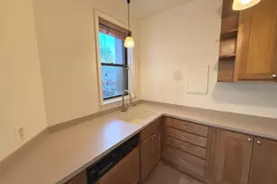 2310 Ashmead Pl NW, Washington, DC 20009 - Photo 6