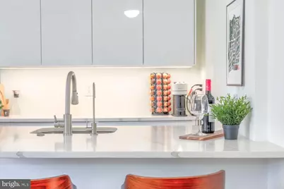 2100 19th NW #701, Washington, DC 20009 - Photo 8