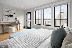 330 16th St SE, Washington, DC 20003 - Photo 32