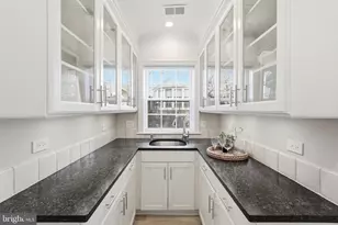5020 Sedgwick St NW, Washington, DC 20016 - Photo 12