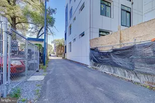 1721 L St NE, Washington, DC 20002 - Photo 28