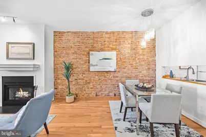 1239 C Street SE #1, Washington, DC 20003 - Photo 4