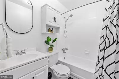 1239 C Street SE #1, Washington, DC 20003 - Photo 16