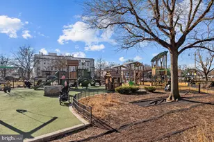 1239 C St SE, Washington, DC 20003 - Photo 36