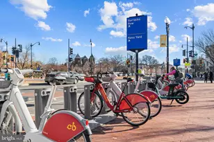 1239 C St SE, Washington, DC 20003 - Photo 32