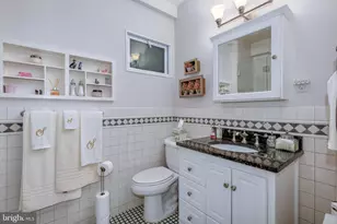 4000 Cathedral Ave NW, Washington, DC 20016 - Photo 18