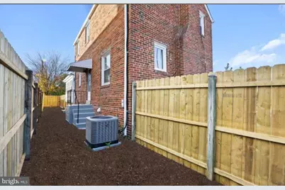 31 McDonald Place NE, Washington, DC 20011 - Photo 8