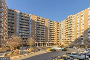 3001 Veazey Terrace NW, Washington, DC 20008 - Photo 2