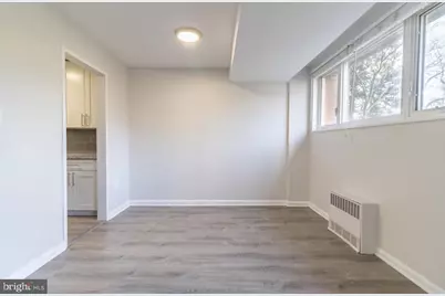 2400 41st Street NW #104, Washington, DC 20007 - Photo 6