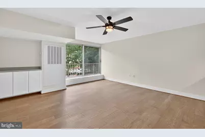 800 4th Street SW #S221, Washington, DC 20024 - Photo 4