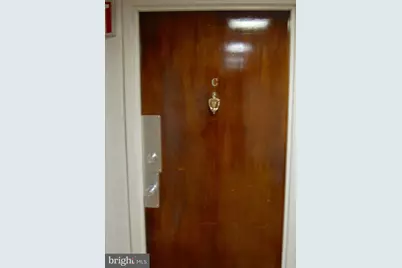 2405 I Street NW #2C, Washington, DC 20037 - Photo 2