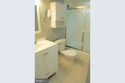 2405 I Street NW #2C, Washington, DC 20037 - Photo 20