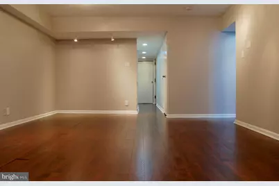 2405 I Street NW #2C, Washington, DC 20037 - Photo 14