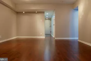 2405 I St NW, Washington, DC 20037 - Photo 14