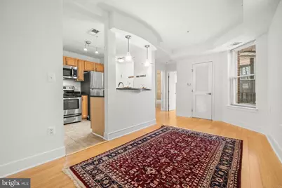 1106 Columbia Road NW #304, Washington, DC 20009 - Photo 6