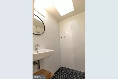 1819 L Street NE, Washington, DC 20002 - Photo 10