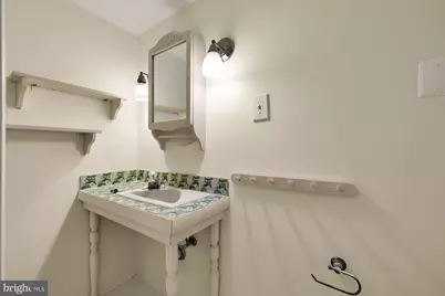 624 D Street NE, Washington, DC 20002 - Photo 40