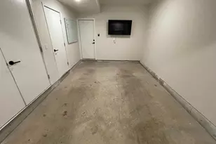 825 Sycamore Dr SE, Washington, DC 20032 - Photo 16