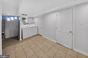 1932 Summit Pl NE, Washington, DC 20002 - Photo 20