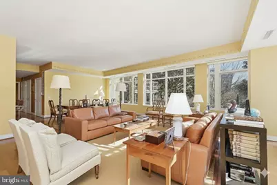 2425 L Street NW #303, Washington, DC 20037 - Photo 6