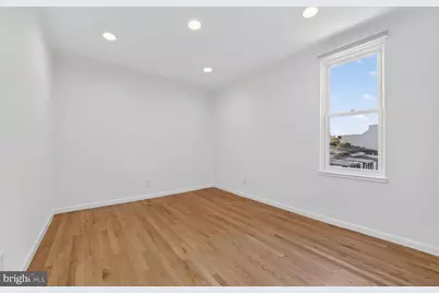 1669 Columbia NW #313, Washington, DC 20009 - Photo 18