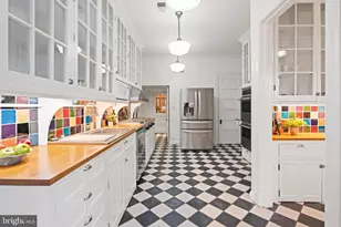 2214 Wyoming Ave NW, Washington, DC 20008 - Photo 12