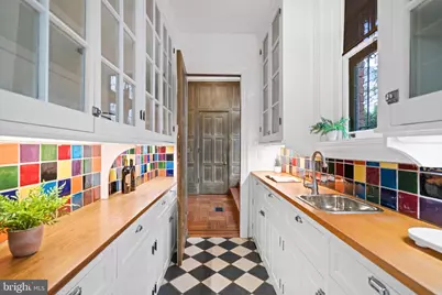 2214 Wyoming Avenue NW, Washington, DC 20008 - Photo 10