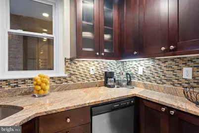 410 11th Street NE #6, Washington, DC 20002 - Photo 16