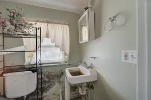 2015 Douglas St NE, Washington, DC 20018 - Photo 40