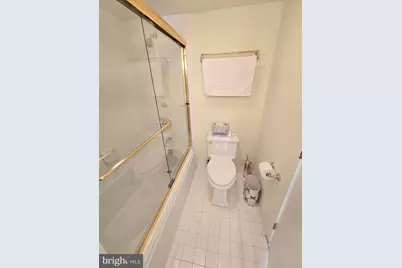 2111 Wisconsin Avenue NW #401, Washington, DC 20007 - Photo 10