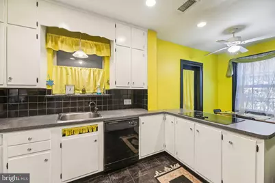 5115 38th Street NW, Washington, DC 20016 - Photo 18