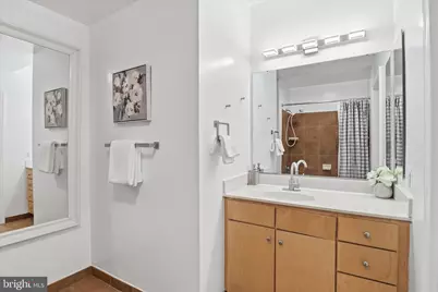 631 D Street NW #128, Washington, DC 20004 - Photo 12